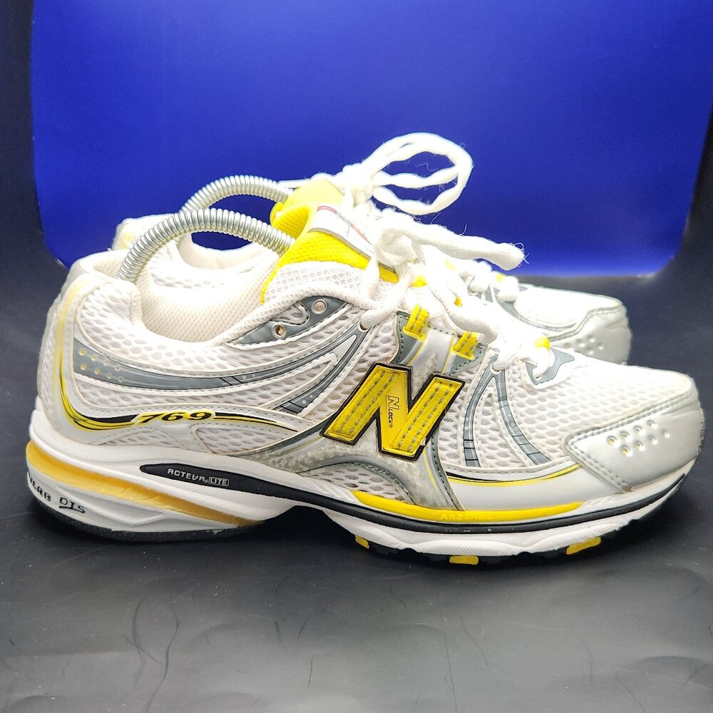New Balance 769